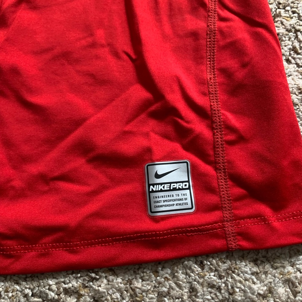 Nike PRO team Dri-Fit shirt - Picture 4 of 4